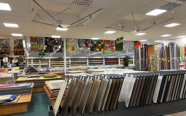 S výběrem vinylové podlahy nejlépe poradí na prodejně Koberce Strnad Lišov