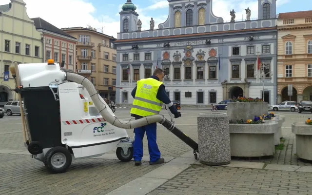 FCC uklízí, pomáhá a zároveň šetří