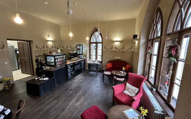 Café Bažantice.