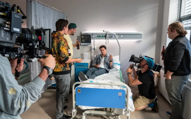 Česká televize odvysílala poslední díl seriálu Smysl pro Tumor natočený v Hradci Králové. Slaví úspěch