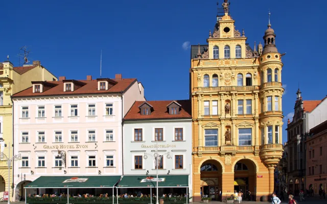České Budějovice objektivem Milana Bindera a perem Martina Maršíka: Kam se poděl tmavý rytíř?