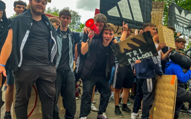 FOTO: Hudba, veselí a zábavné kostýmů, Budějovicemi prošel tradiční průvod studentů
