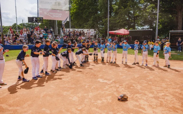 Na Hlubokou přijíždí na čtyři sta hráčů z devíti zemí: Začíná největší evropský turnaj desetiletých baseballistů SuperCup