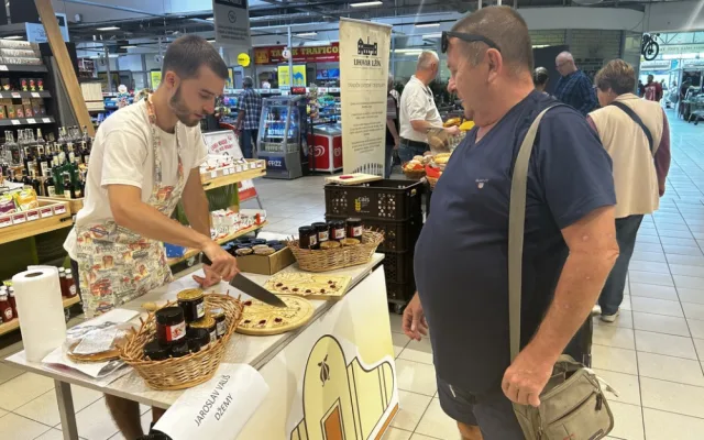 KVALITNÍ POTRAVINY Z NAŠEHO REGIONU jsou pro supermarkety Terno a Trefa nepostradatelné