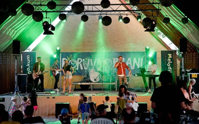 Přijeďte v červenci na Borůvkobraní do Borovan