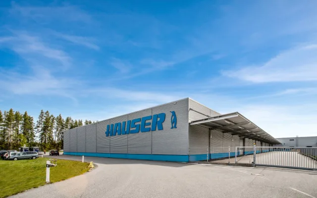Firma HAUSER nabízí nová pracovní místa a nástupní prémie 50 tisíc korun
