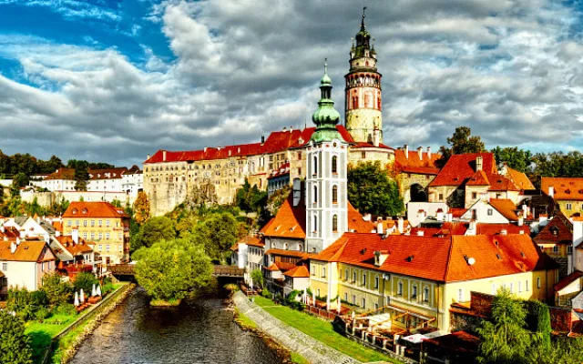 Bohatý program pro místní i návštěvníky, to je kulturní léto v Českém Krumlově. Foto: Jan Bohdal