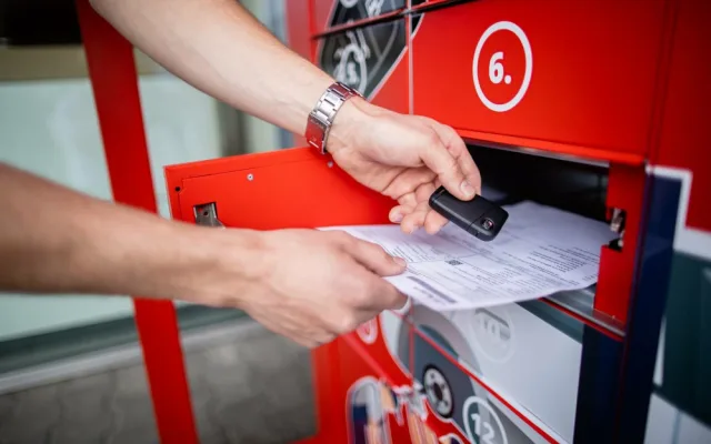 Už i v Táboře mohou zákazníci do autoservisu kdykoliv a bezkontaktní