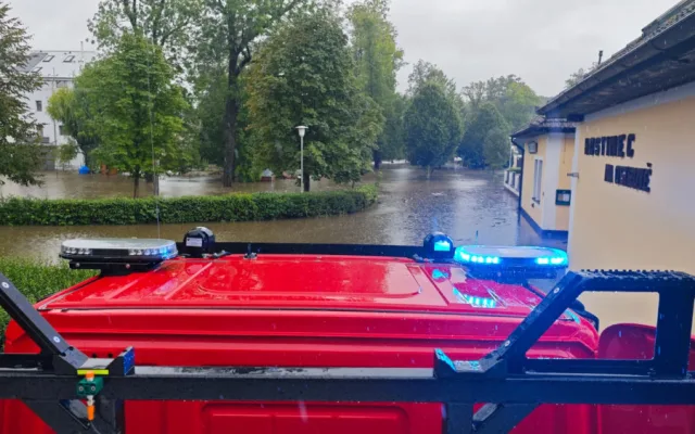 Pršet bude nejspíš až do úterý. Komplikace se očekávají na Lužnici