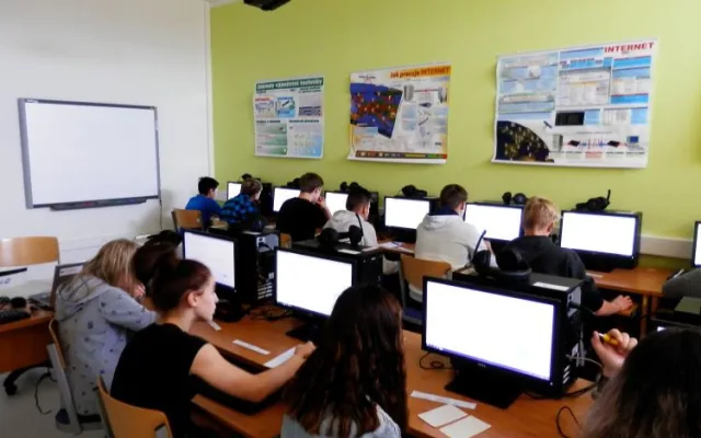 PC učebna ZŠ Týn nad Vltavou, Hlinecká I