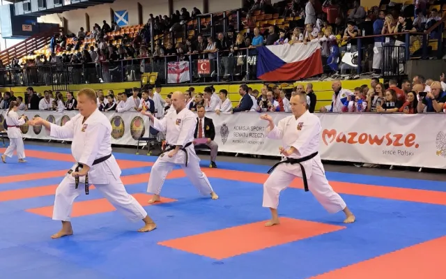 Jihočeský policista uspěl na mistrovství Evropy v karate. Získal dvě stříbrné medaile