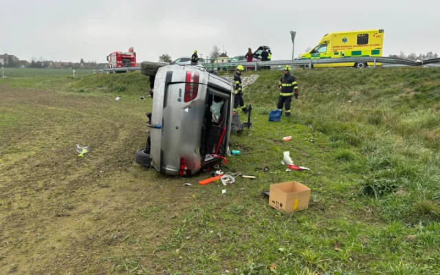 Děsivě vypadající dopravní nehoda se obešla bez vyprošťování i vážnějších zranění