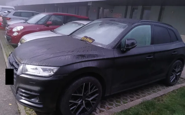 Policie zadržela skupinu, která v Česku nedanila zisky z taxislužeb. Stát připravila o 121 milionů