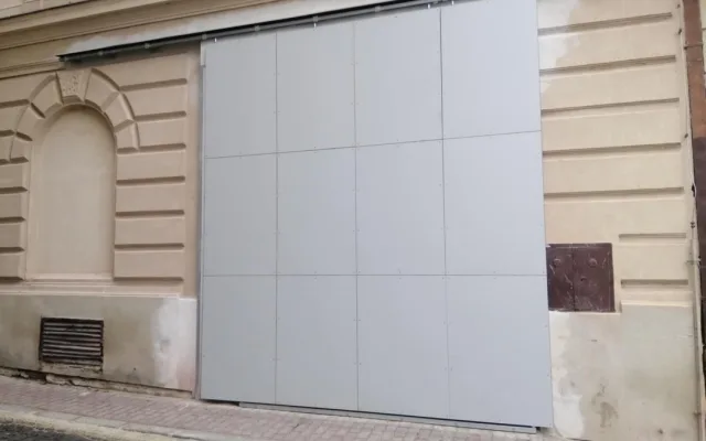 Táborské divadlo zmodernizovalo jevištní techniku, obnovuje plný provoz