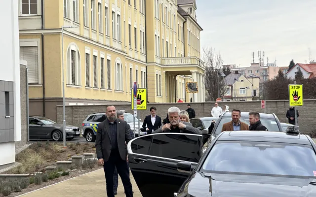 Návštěvu Jihočeského kraje zahájil prezident návštěvou budějovické nemocnice. Čeká ho nabitý program