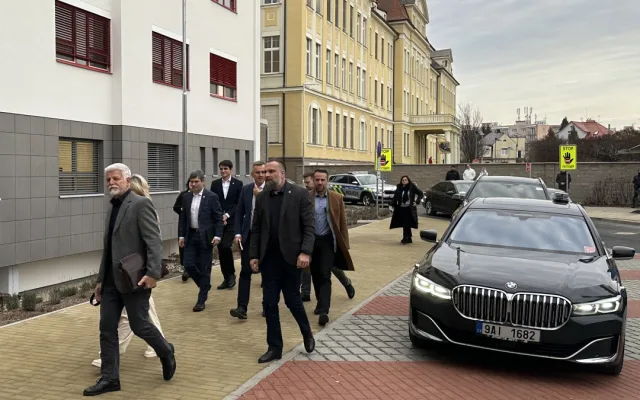 Návštěvu Jihočeského kraje zahájil prezident návštěvou budějovické nemocnice. Čeká ho nabitý program