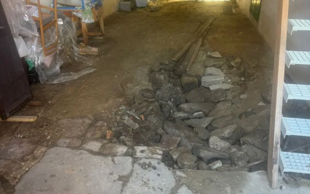 Osmnáct rodin, které na jihu Čech zasáhla povodeň, podpořila charita. Rozdělila mezi ně 900 tisíc korun
