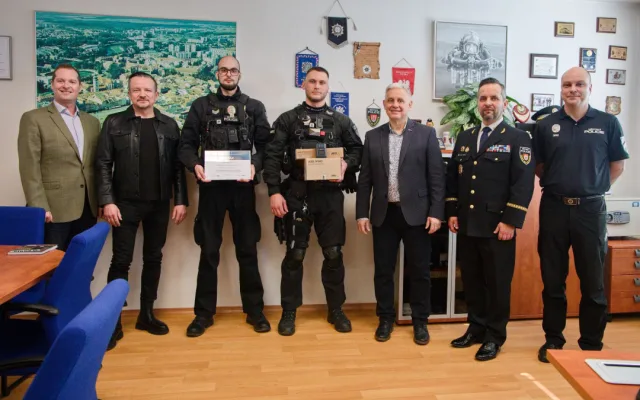 Budějovičtí strážníci slaví úspěch. Video z jejich zásahu proti ozbrojenému muži vyhrálo celostátní soutěž