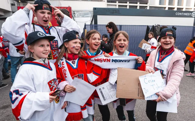 Hokejistky ve druhém utkání na domácím mistrovství podlehly favorizovaným USA 0:4