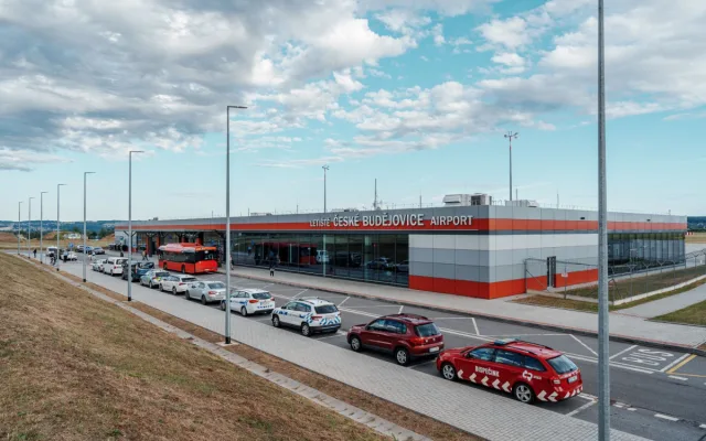 Třetí sezona právě startuje – Jihočeši opět letí z Budějc za sluncem