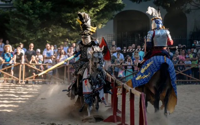 Znojemské historické vinobraní 2025: Když se víno potká s historií