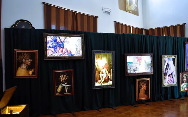 Rudolf II. ožívá v Borovanech – hologramy, alchymie i šlechtična kočka
