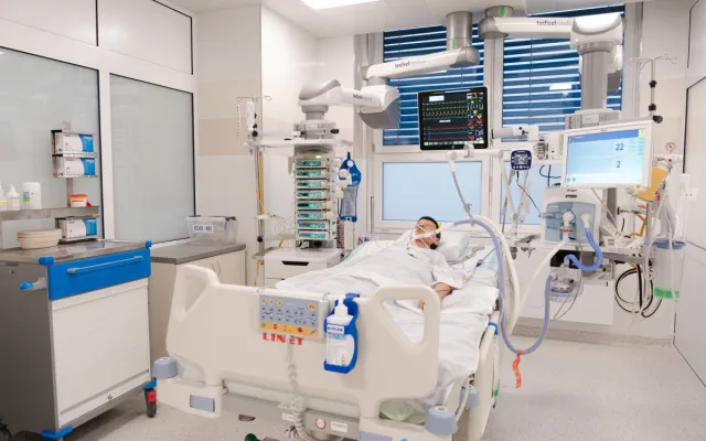 Nemocnice otevřela zrekonstruovaný pavilon C. Nabízí nové operační sály a resuscitační stanice