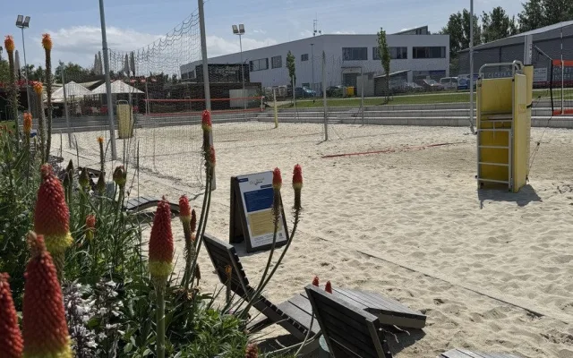 Bouda Burgers slaví 10 let! Budějce čeká obří 100 kg burger i hvězdní hosté