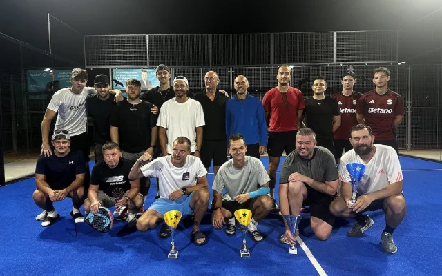 Padel turnaj poprvé na jihu Čech přilákal hráče i skvělou atmosféru