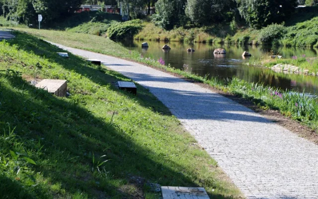 Sluneční ostrov po více než měsíci fungování. Jak projekt hodnotí lidé?