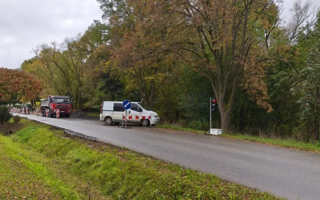 Lampy vysoké 4 metry? V Litvínovicích kvůli tomu museli jednat s leteckou bezpečností