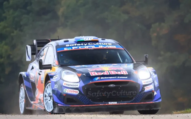 Rovanperä míří za vítězstvím ve Středoevropské rallye, Ogiera zbrzdila havárie