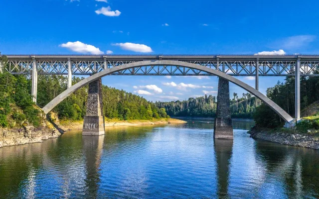 Železniční most u Červené nad Vltavou získal hlavní cenu Inženýrské komory