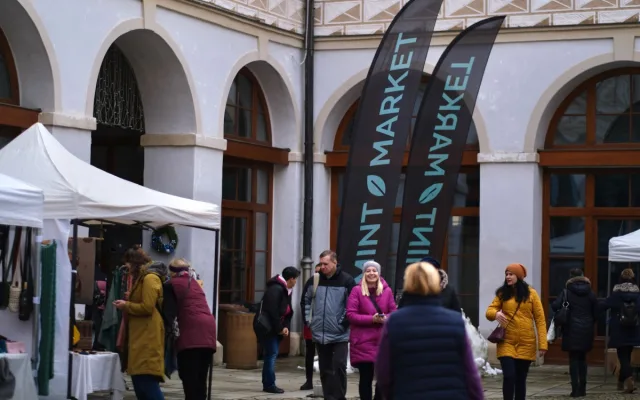 Vánoční MINT Markety - darujte letos pod stromeček dárky od českých tvůrců