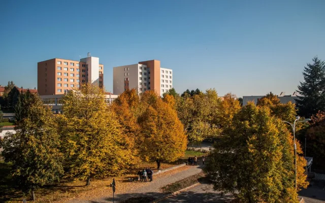 Střední škola spojů a informatiky v Táboře pokrývá hlavní sektory současnosti
