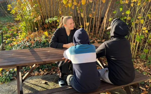 Na přeměnu zahrady nízkoprahového klubu PREVENTu 99 mohou přispět dárci