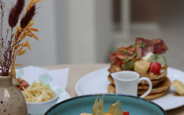 Nová bistro – kavárna v centru města přináší svěží koncept i umělecký dotek