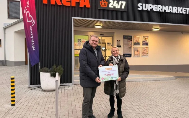 Trefa rozdává radost: Podpořeným organizacím předala šeky v hodnotě 75 000 Kč