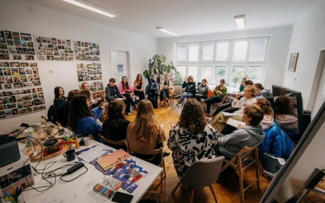 Young Creators nabízí studentům prostor k získávání zkušeností s organizací akcí a tvorbou projektů.