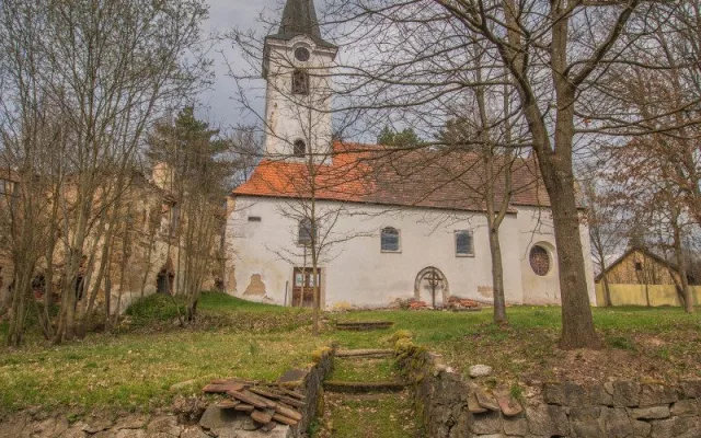 Kostel sv. Jana Křtitele.