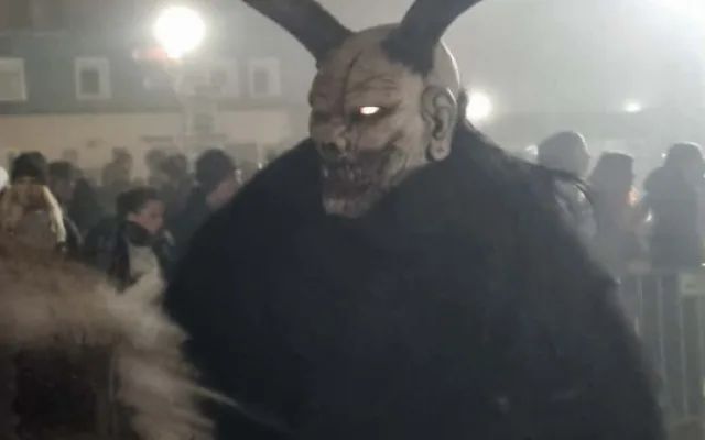 FOTO: Stovky krampusů v Budějcích. Podívejte se, jak vypadal pekelný průvod