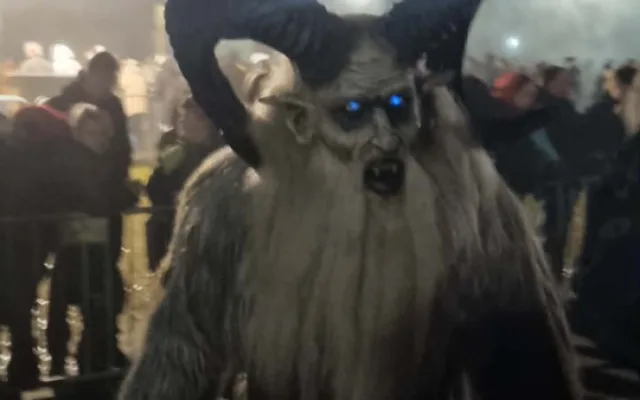 FOTO: Stovky krampusů v Budějcích. Podívejte se, jak vypadal pekelný průvod