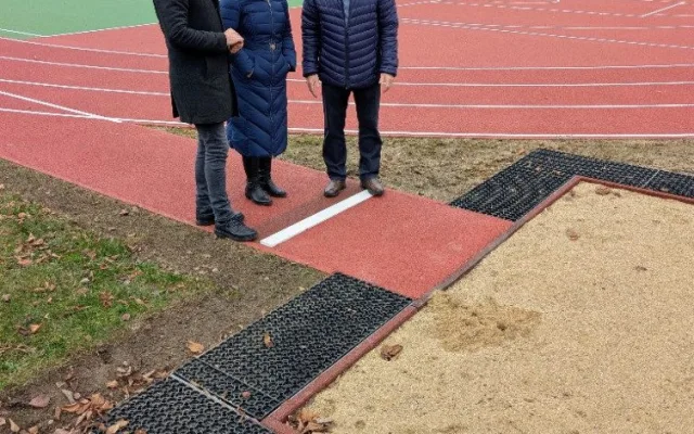 Grünwaldovka má opravené hřiště. Veřejnost ho vyzkouší na jaře