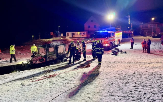 Potopená osmikolka je z Lipna venku, bruslařský ovál ale možná vůbec nevznikne