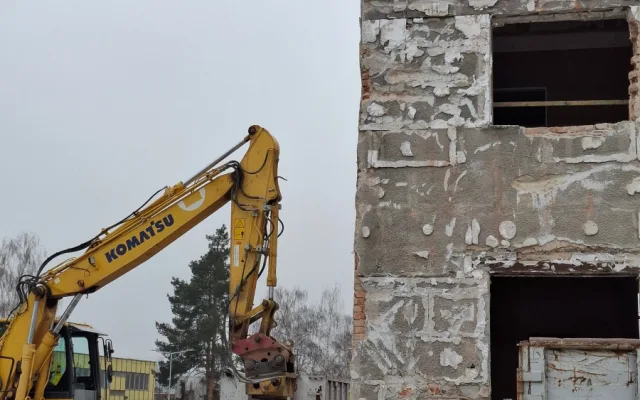 Demolice klubu Izabo pokračuje. Stavba severní spojky Budějcích se posouvá dál