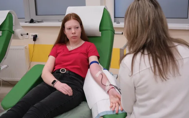 Už 23 let pomáhá. Valentýnská kapka krve vede žáky k dobrovolnému dárcovství