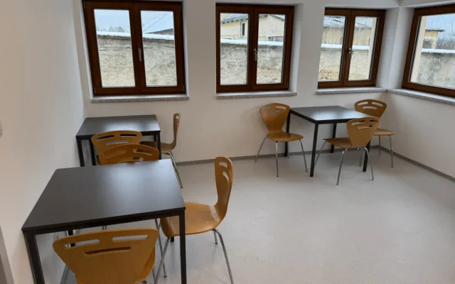 Jihočeský kraj otevřel komunitní bydlení pro lidi s autismem v Oseku