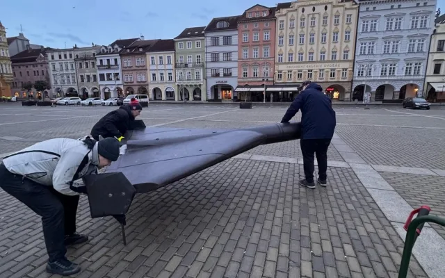 V Budějcích a Táboře přistály ruské drony. Varují před hrozbou války