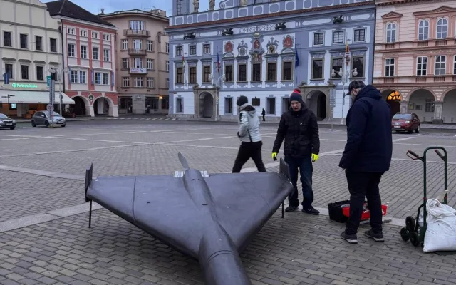 V Budějcích a Táboře přistály ruské drony. Varují před hrozbou války