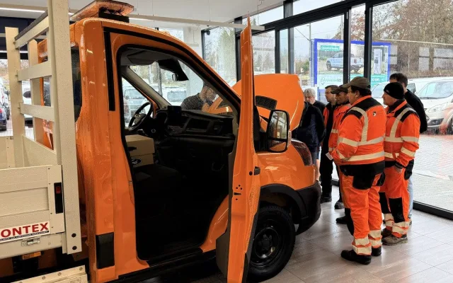 Jihočeští silničáři obměňují vozový park, do terénu vyrážejí i s elektromobily